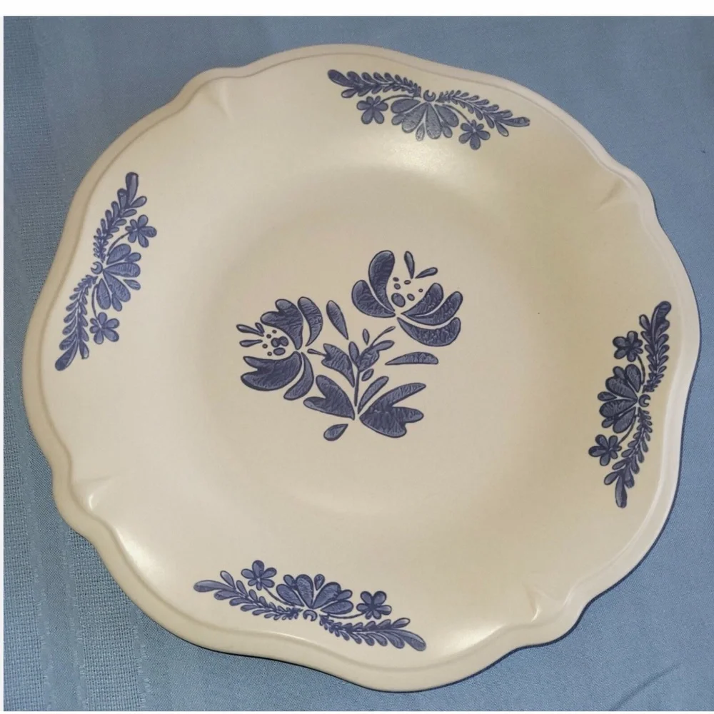 2 pfaltzgraff yorktowne platter